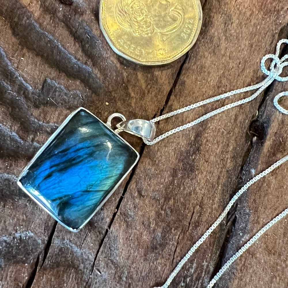 NWT Bali Thailand Labradorite Sterling Necklace Rectangular Pendant Large Blue